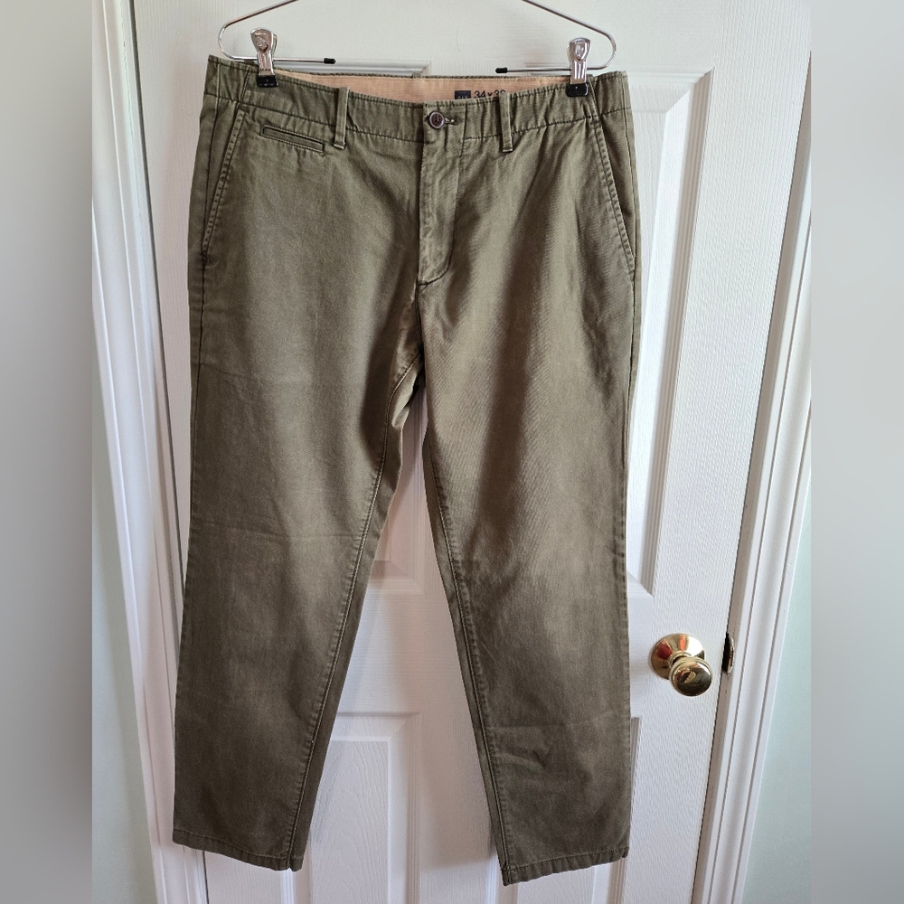 Mens Gap Chino Khakis 34×30.